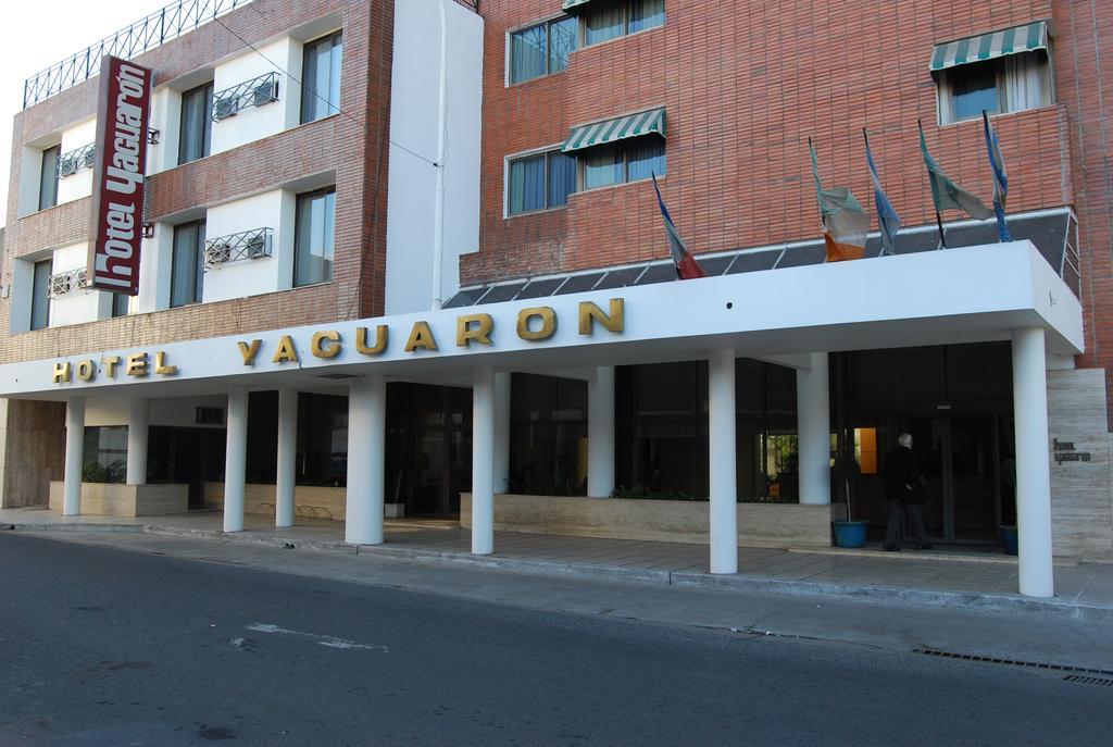 Hotel Yaguaron 산니콜라스데로스아로요스 외부 사진
